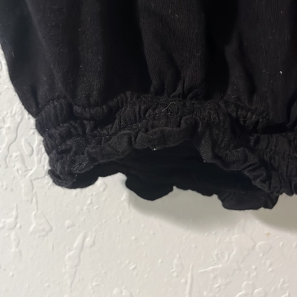 Forever 21 Off shoulder top - Picture 2 of 3